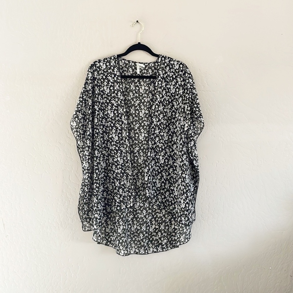 🌿Final Sale Live 4 Truth Floral Kimono